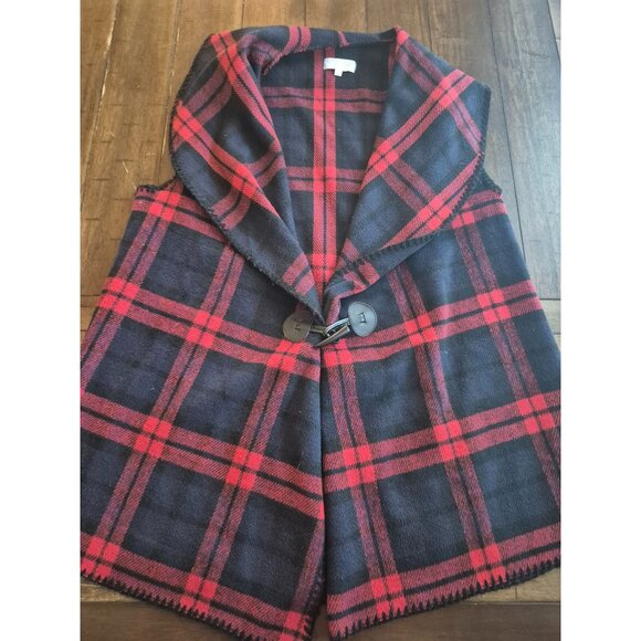 Mud Pie Jackets & Blazers - Mud Pie Red & Black Plaid Sleeveless Vest With Toggle Closure & Shawl Collar